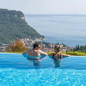 Hotel Madrigale Panoramic Lifestyle & Soulful, Costermano